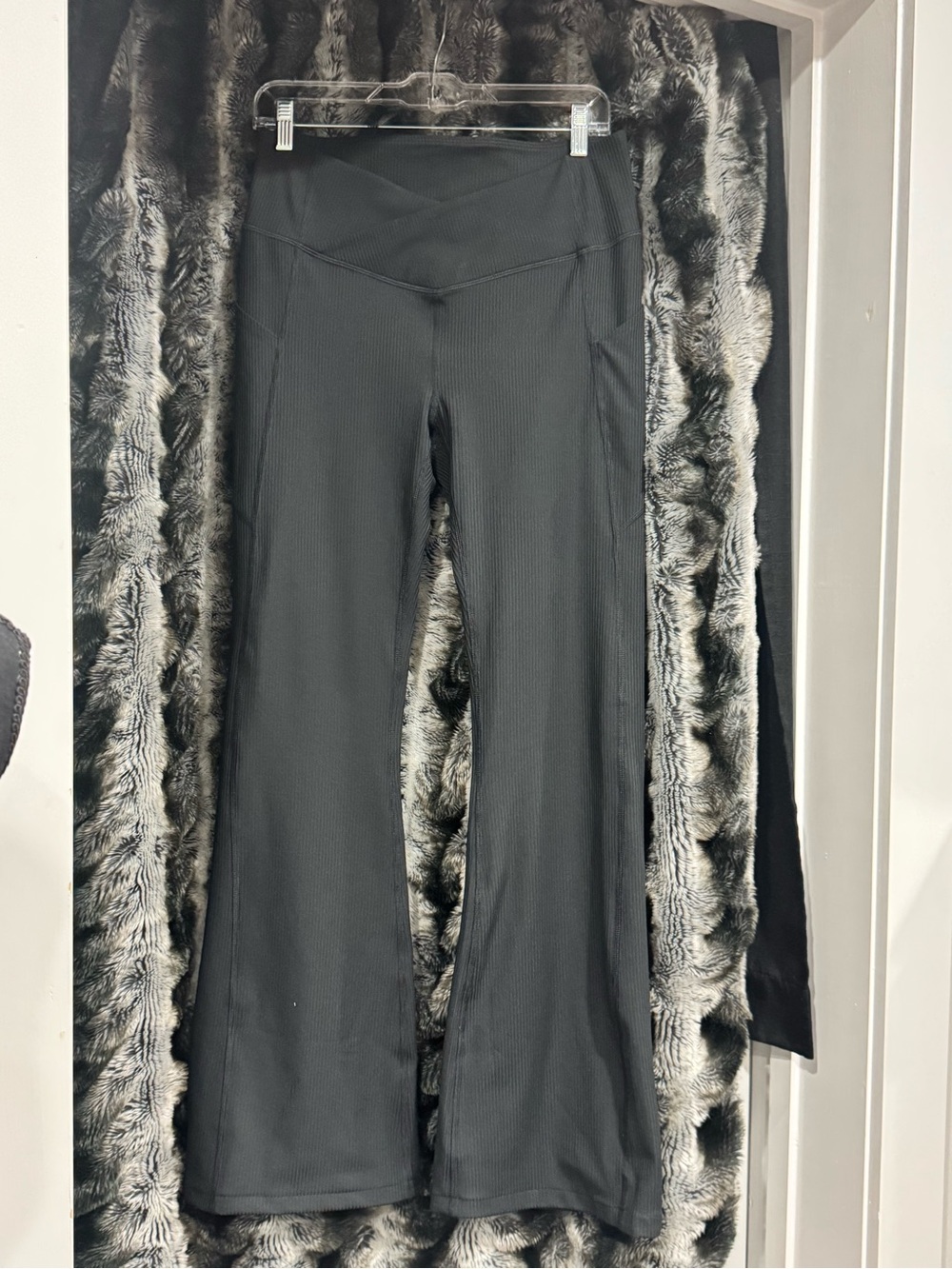 Black Ribbed High-Waist Flare Leg Yoga Pants